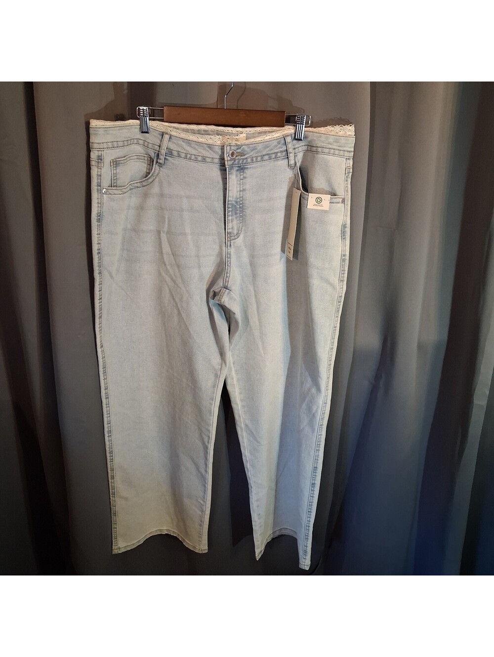 No Boundaries Light Wash Stretch Denim Jeans Size 18
